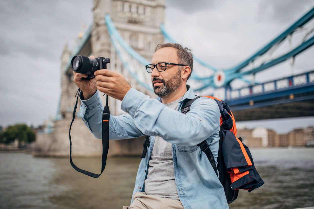 how to photograph on cloudy days