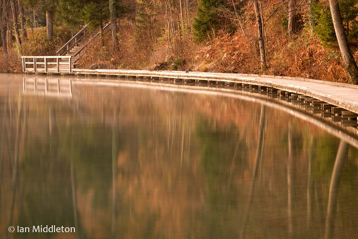 reflection photography focus